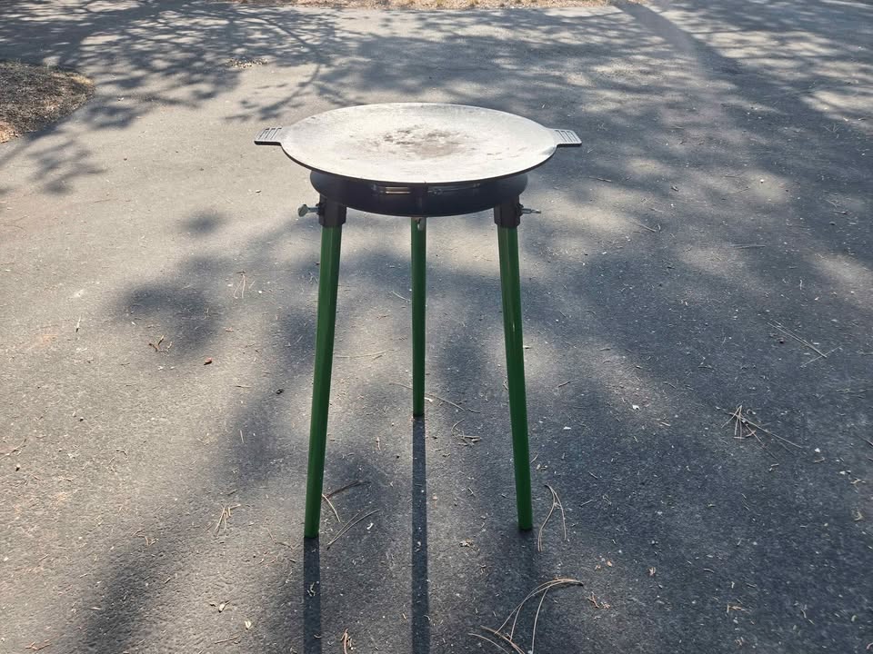 ORIS cast iron skottle in Bend, OR (photo 2) — photo 2