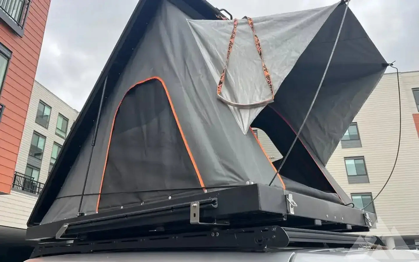 Alu Cab 3.1 Gen. — used rooftop tents for sale (photo 2) — photo 2
