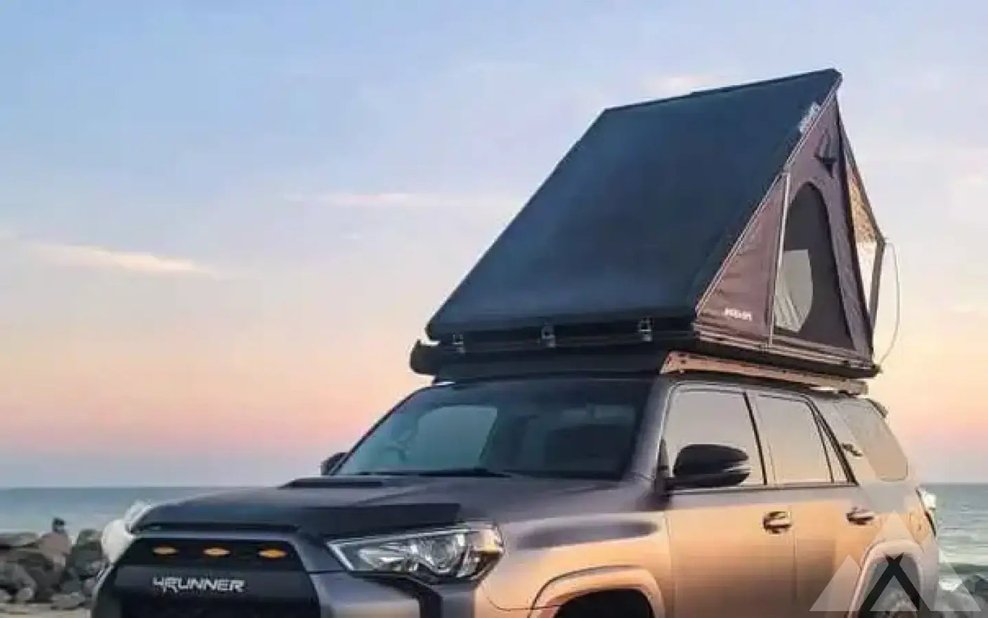 Area BFE RTT Aluminum Hard Shell tent — used rooftop tents for sale (photo 3)