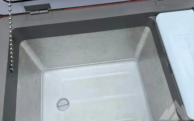 AstroAI Portable Fridge 12v 23 quart — photo 3