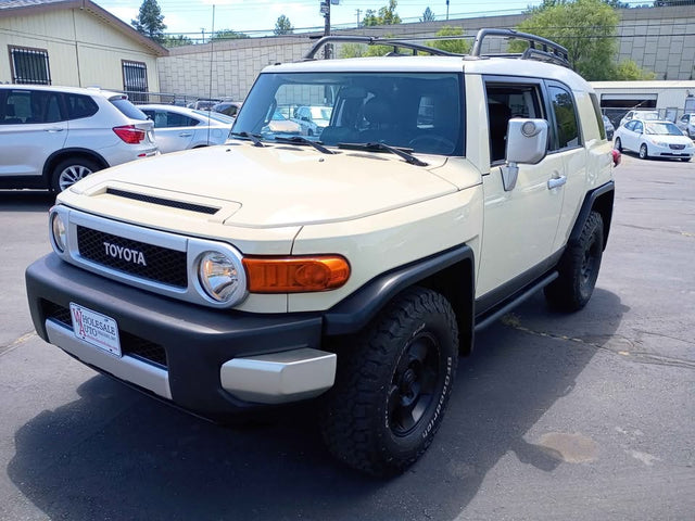 2008 Toyota FJ Cruiser · Sport utility vehicle — photo 3