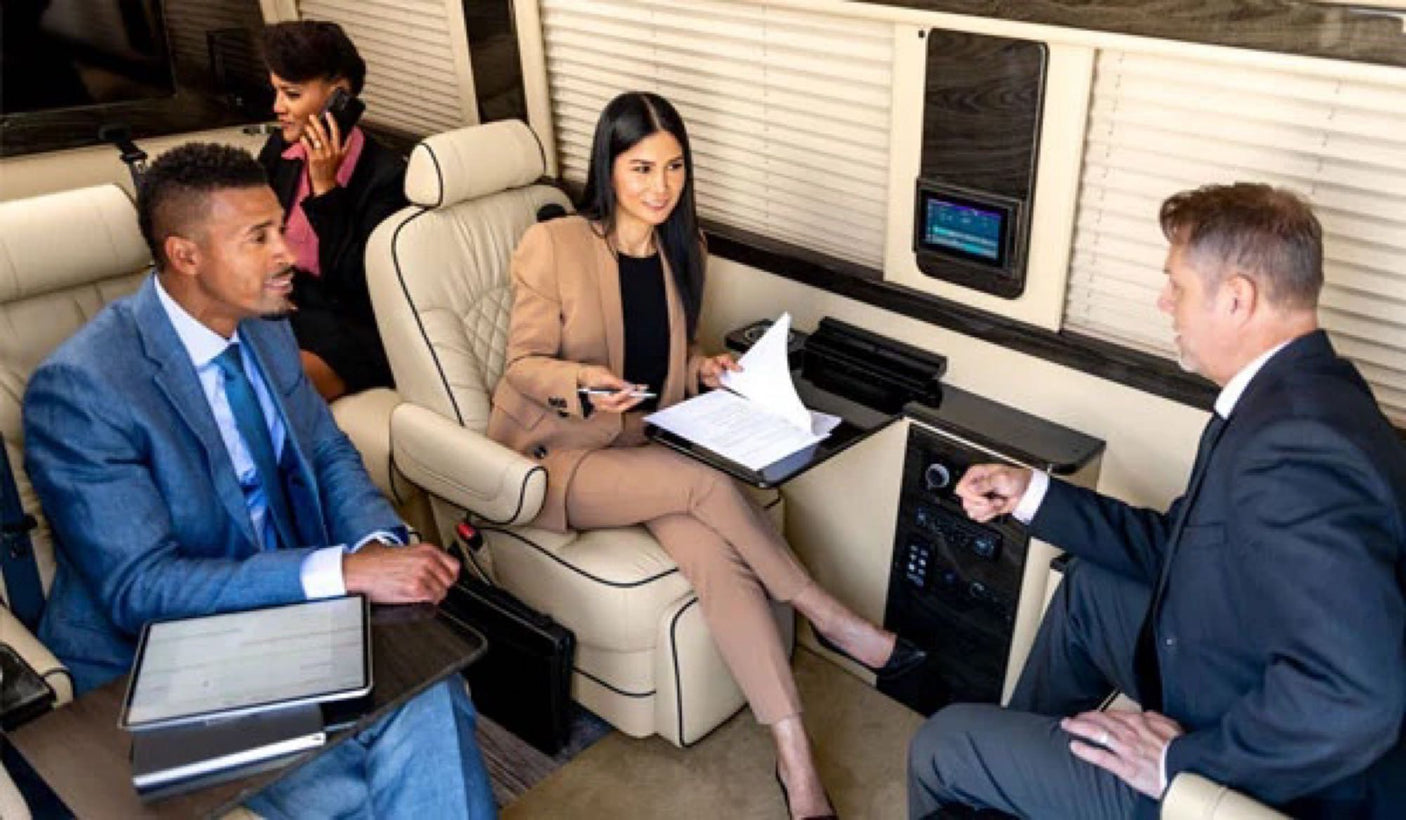 swiveling mid-cabin seats