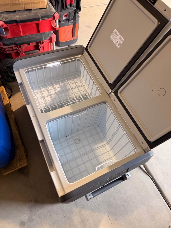 Dometic CFX3 75DZ 74L Fridge and Freezer in Madera, CA (photo 4)