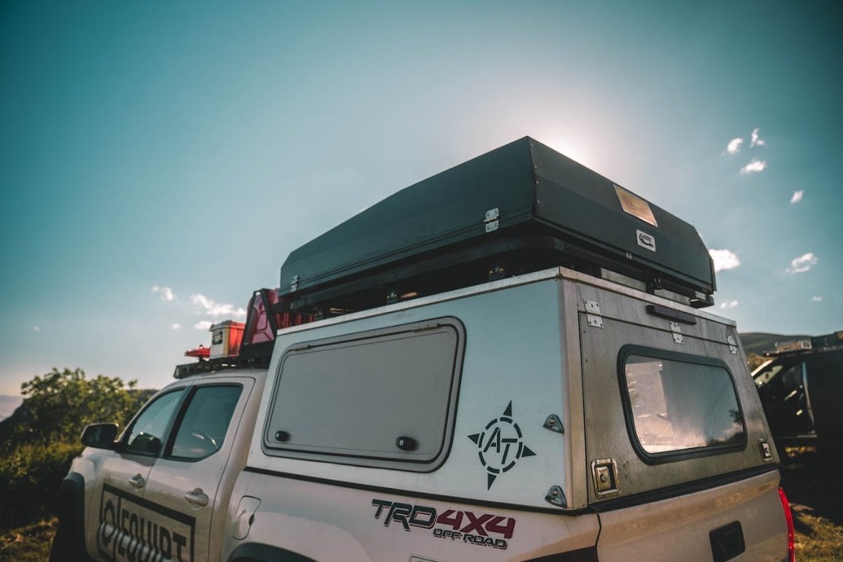 Sabre Hard Shell Roof Top Tent — Equipt Expedition Outfitters (photo 11) — photo 11