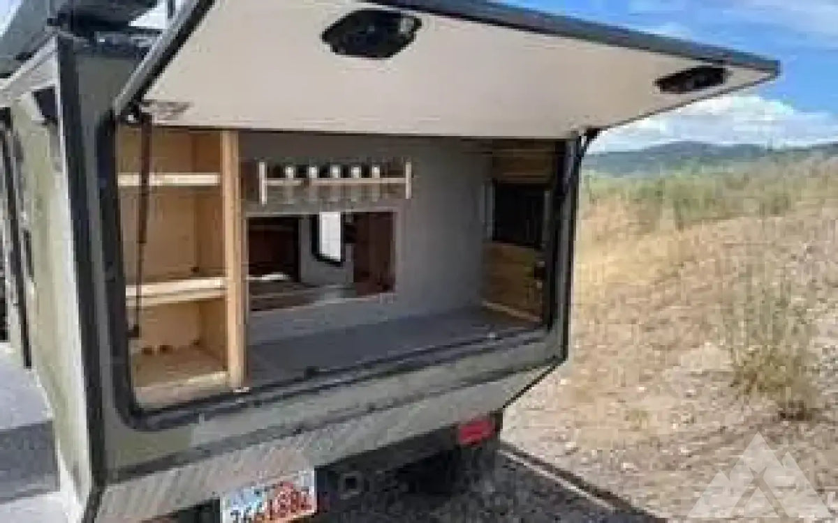 BearPaw Grizzly 2.0 Backcountry Camper — used overland trailer for sale in Park City, UT (photo 3) — photo 3