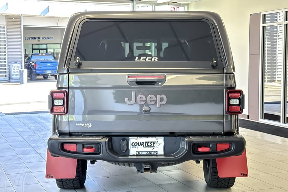 2022 Jeep Gladiator Rubicon in Portland, OR (photo 5) — photo 5