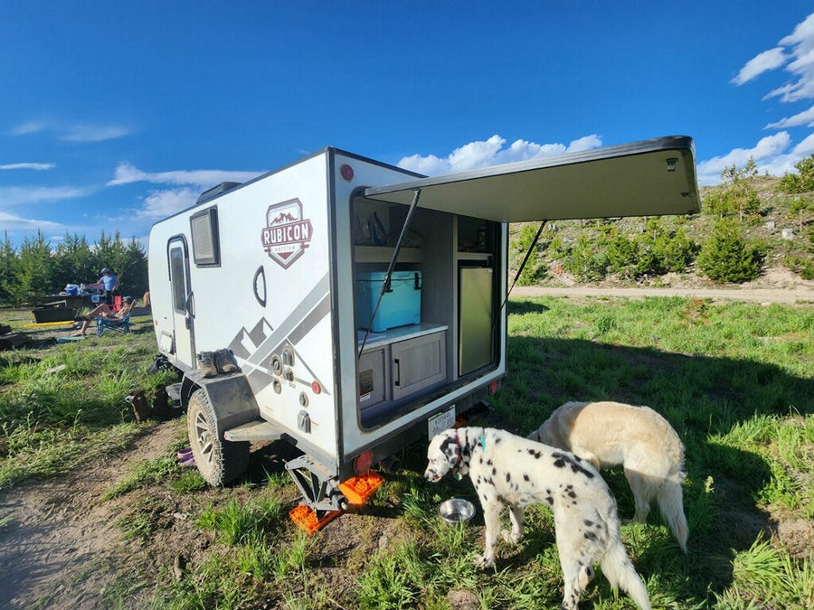functional design.|RV rental: Overhead floor plan of a travel trailer