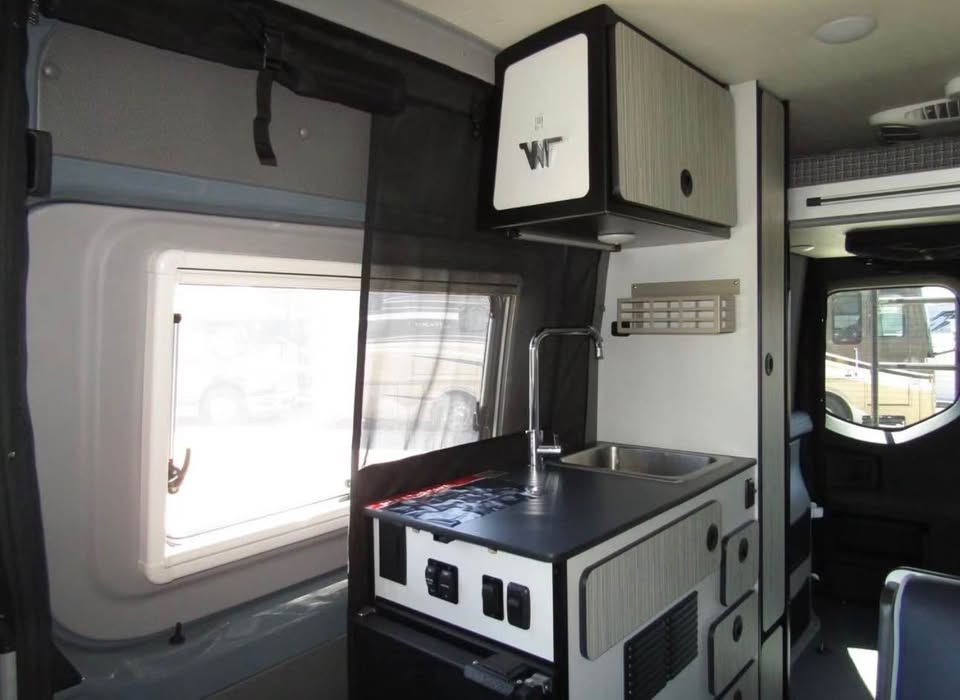 2023 Winnebago Revel with suspension in Mesa, AZ (photo 6) — photo 6