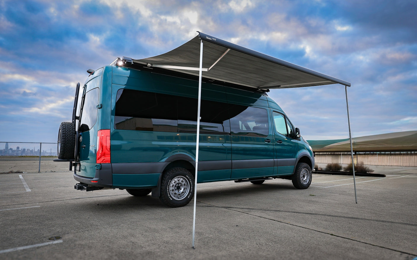 2023 Mercedes-Benz Sprinter (Green)