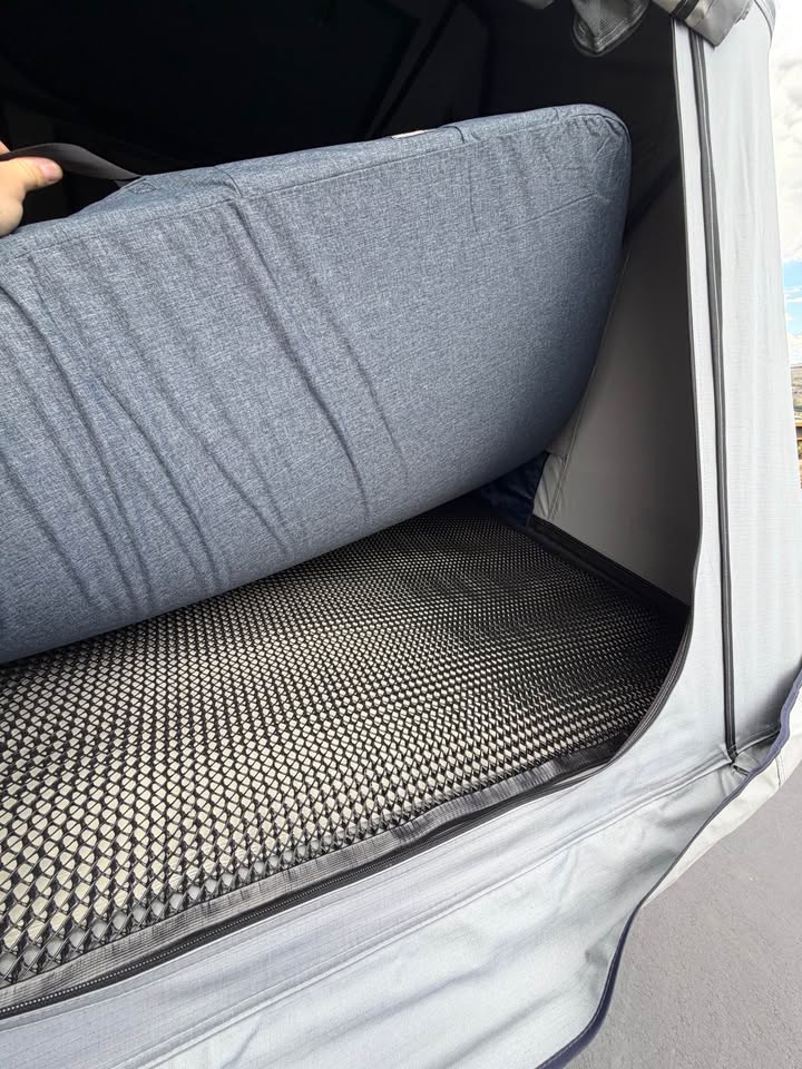 Thule Tepui Kukenam 3 Rooftop Tent + Hest Mattress — Never Slept In in Dillon, CO (photo 7) — photo 7