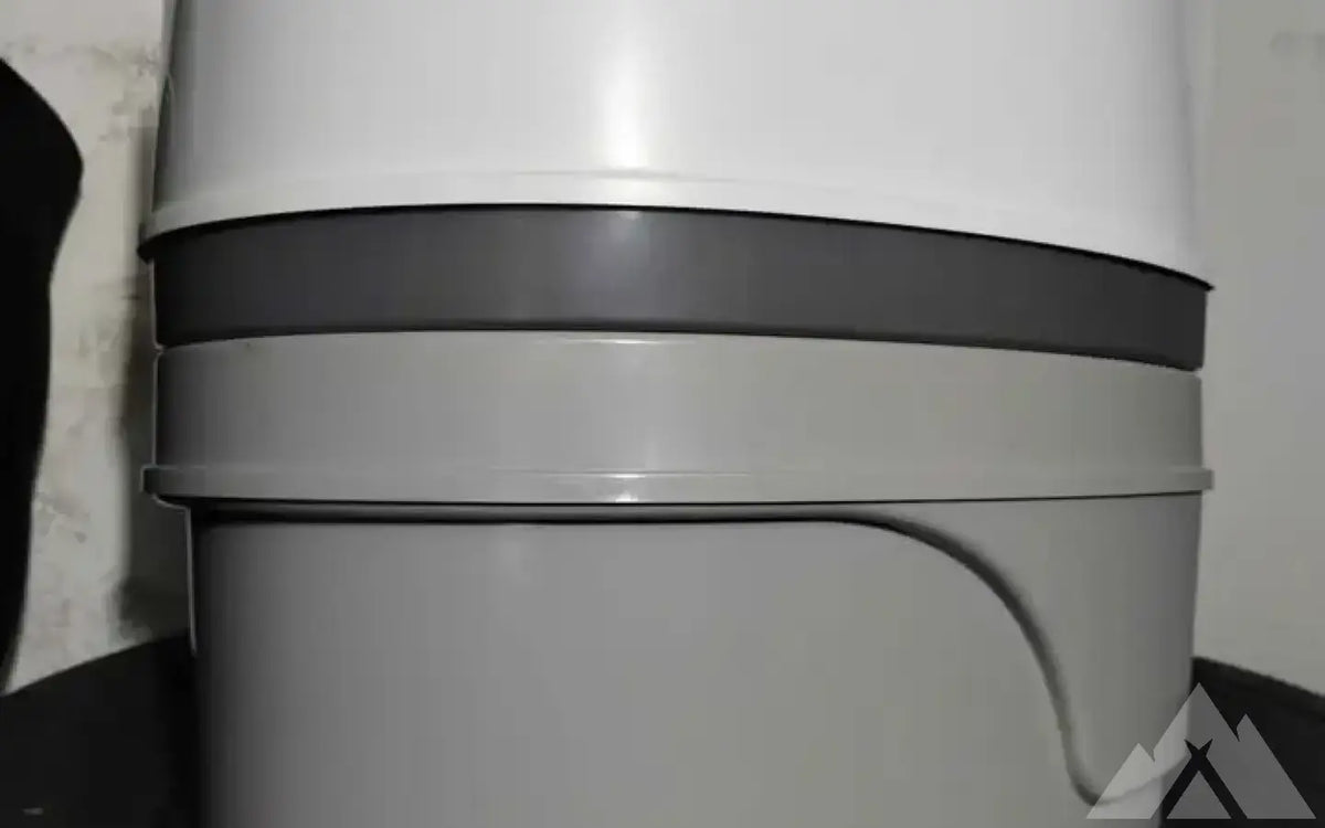 Camco travel toilet 5.3 gallons — new showers & toilets for sale (photo 4) — photo 4