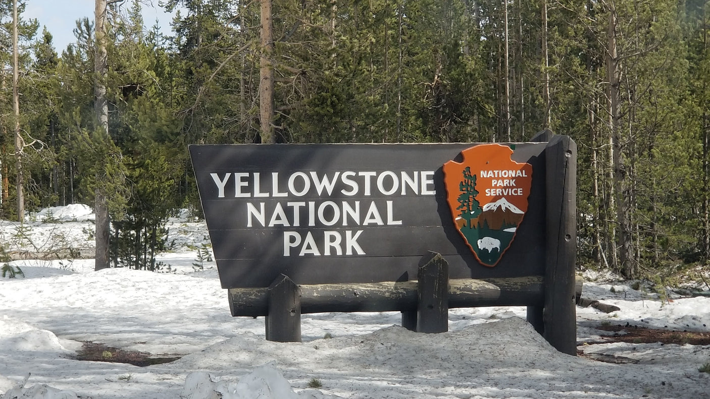 2024 4WD Winnebago Revel 44E "Judy" Unlimited Miles Montana + Starlink