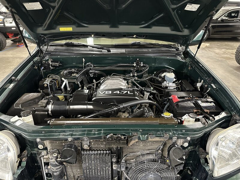 2003 Toyota sequoia limited in Portland, OR (photo 8) — photo 8