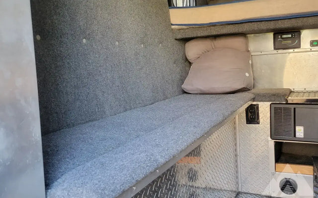 Custom built flatbed camper with aluminum bed — photo 3