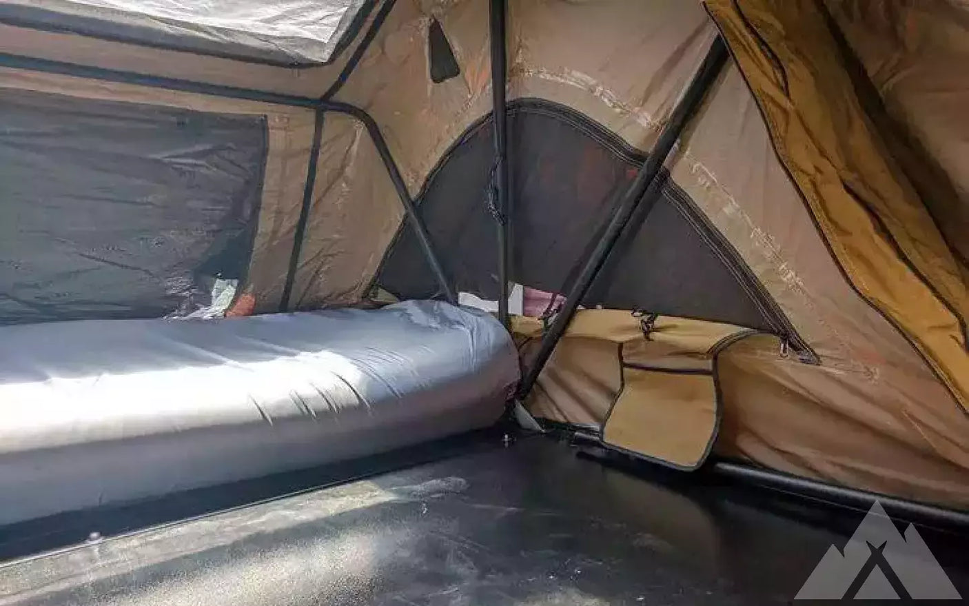 CVT Roof Top tent — used rooftop tents for sale (photo 5)