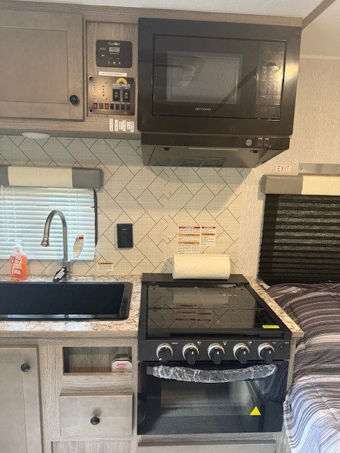 Yellowstone Ready! 2025 Sun Lite 16BH Adventure Camper
