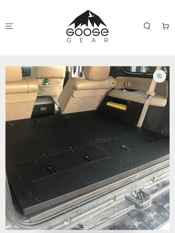 Goose Gear rear plate system for 2008-2022 Toyota Sequoia (2nd gen) like new AND Camp Kitchen 2.2 in Reno, NV (photo 4) — photo 4