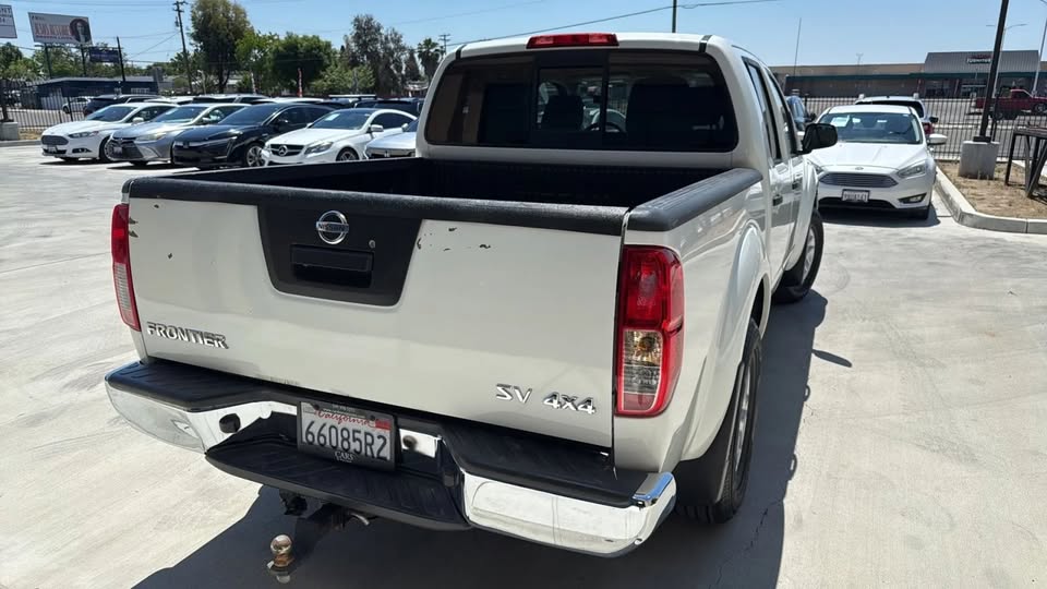 2018 Nissan Frontier Crew Cab SV Pickup 4D 5 ft in Fresno, CA (photo 7) — photo 7