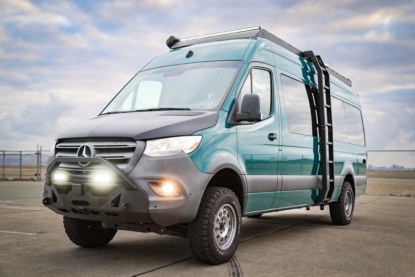 2023 Mercedes-Benz Sprinter (Green)