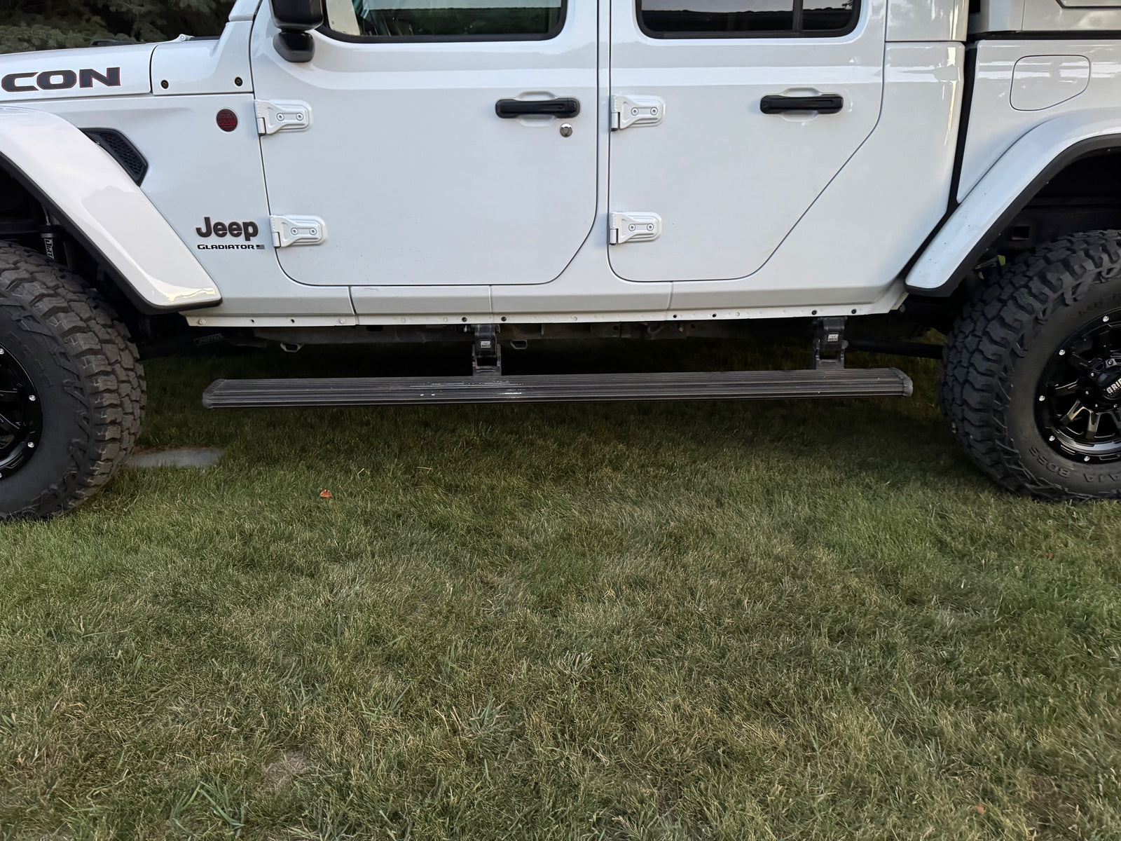 2023 Jeep Gladiator Rubicon with Rooftop Tent