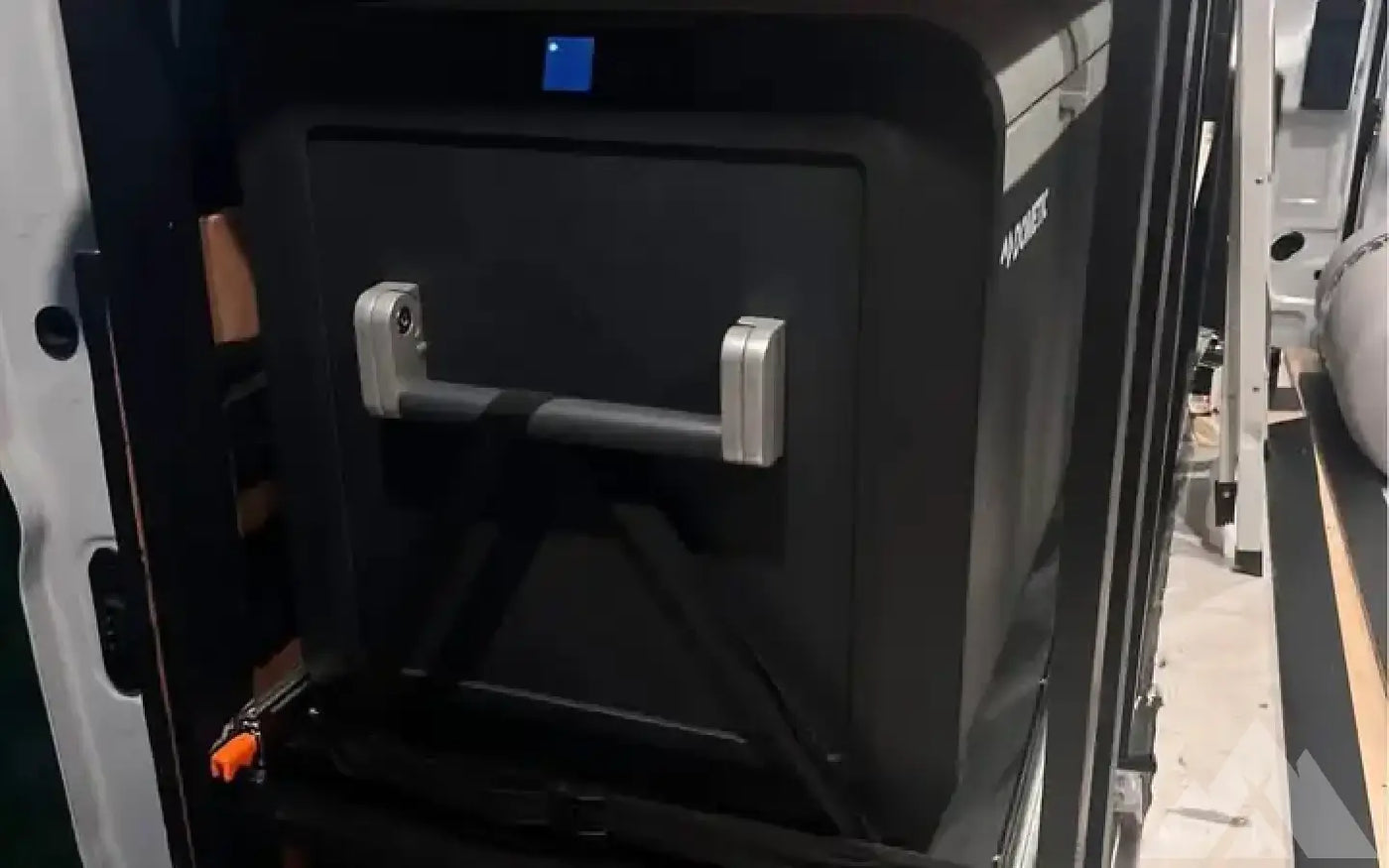 Dometic CFX3 55IM - 12v refrigerator — used coolers & fridges for sale (photo 4) — photo 4