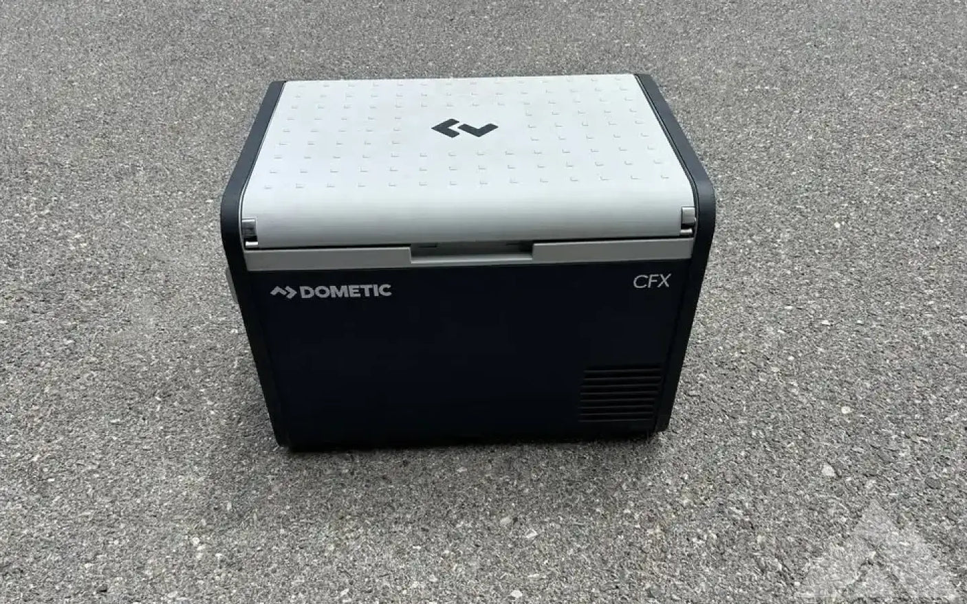 Dometic CFX3 55IM Electric Cooler Refrigerator — used coolers & fridges for sale (photo 2)