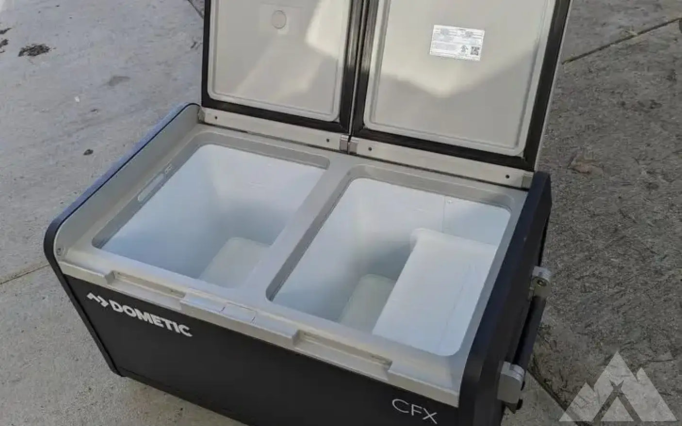 Dometic CFX3 75DZ fridge freezer — used coolers & fridges for sale (photo 4)