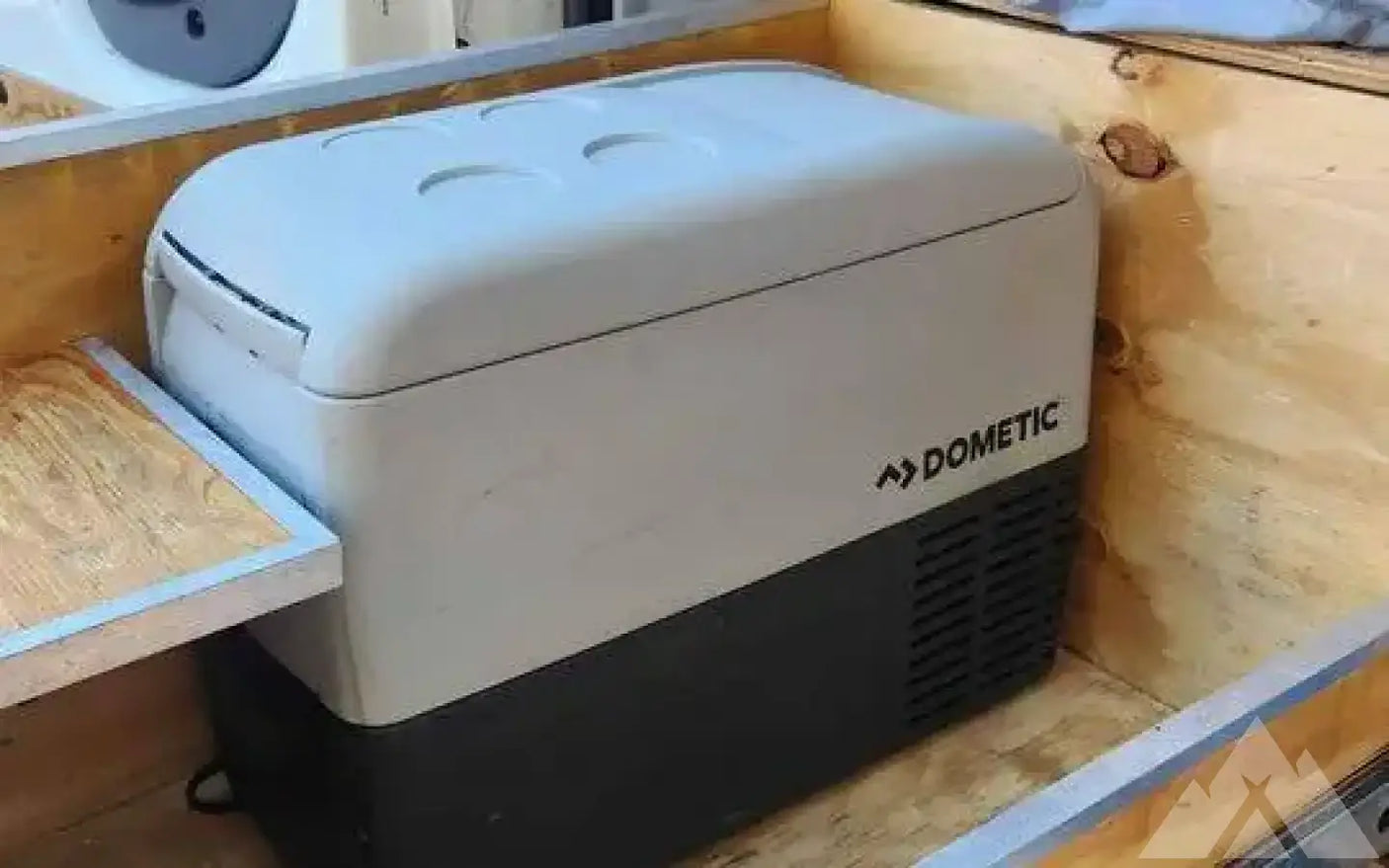 Dometic Fridge — used coolers & fridges for sale (photo 4)