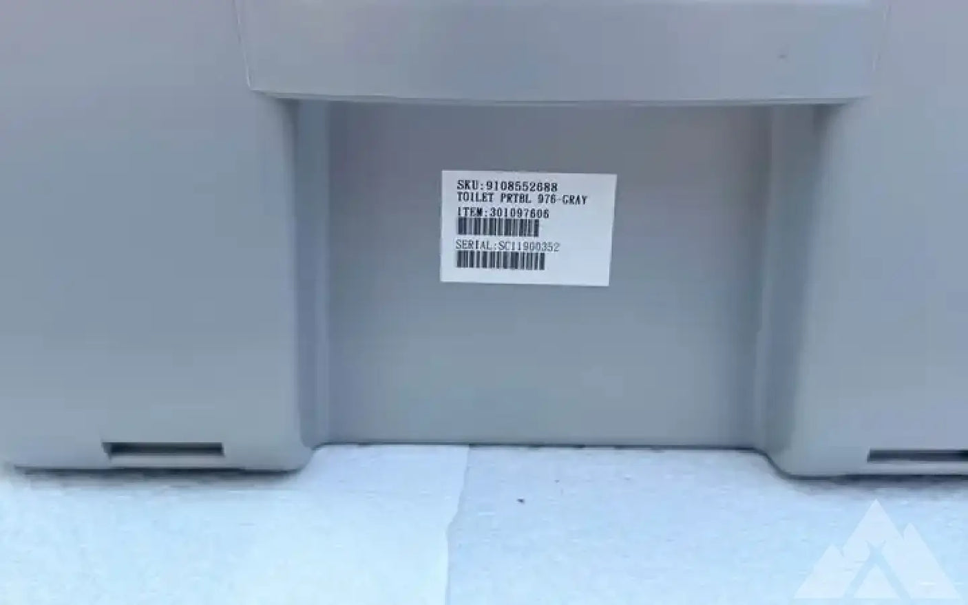 Dometic Portable Toilet — used showers & toilets for sale (photo 3)