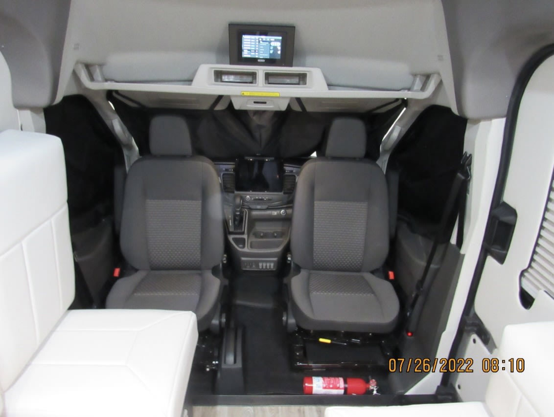 overhead storage — photo 11