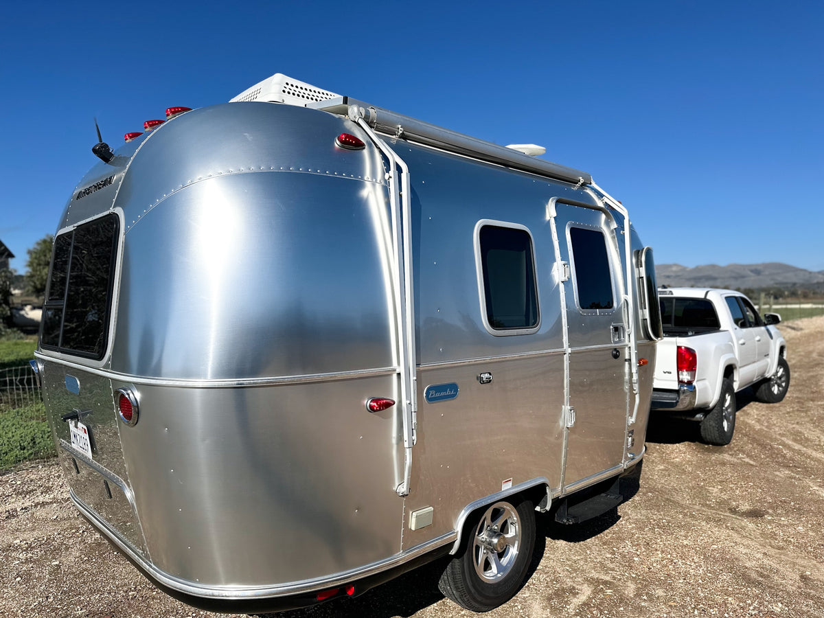 Moonshine: Retro-Coastal 16’ Airstream (Concierge Delivery) — photo 7