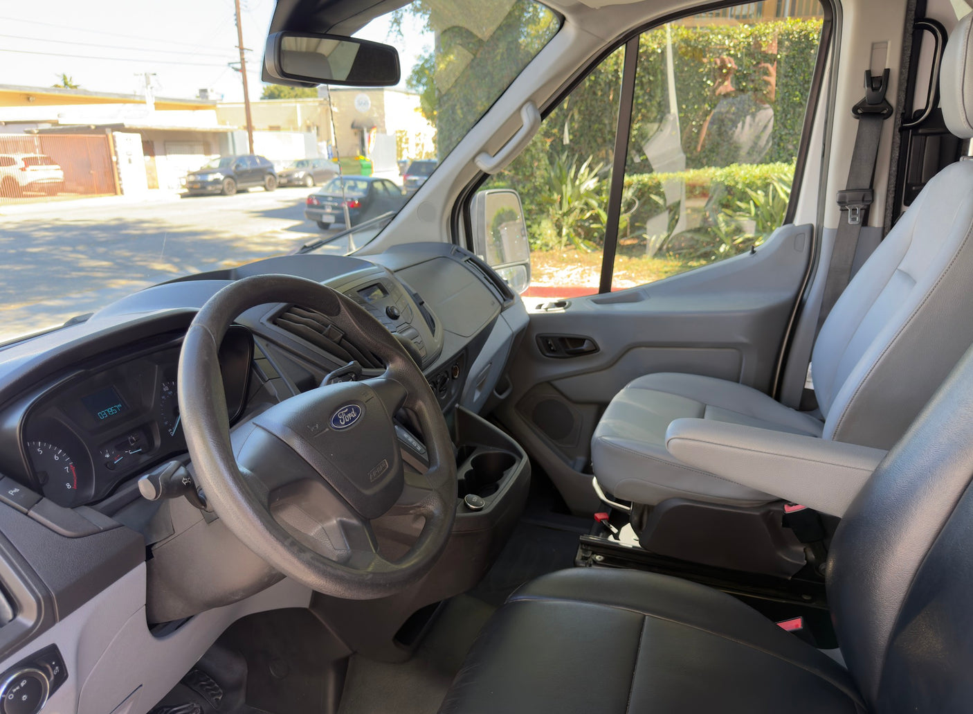 Ford Transit 150 RV