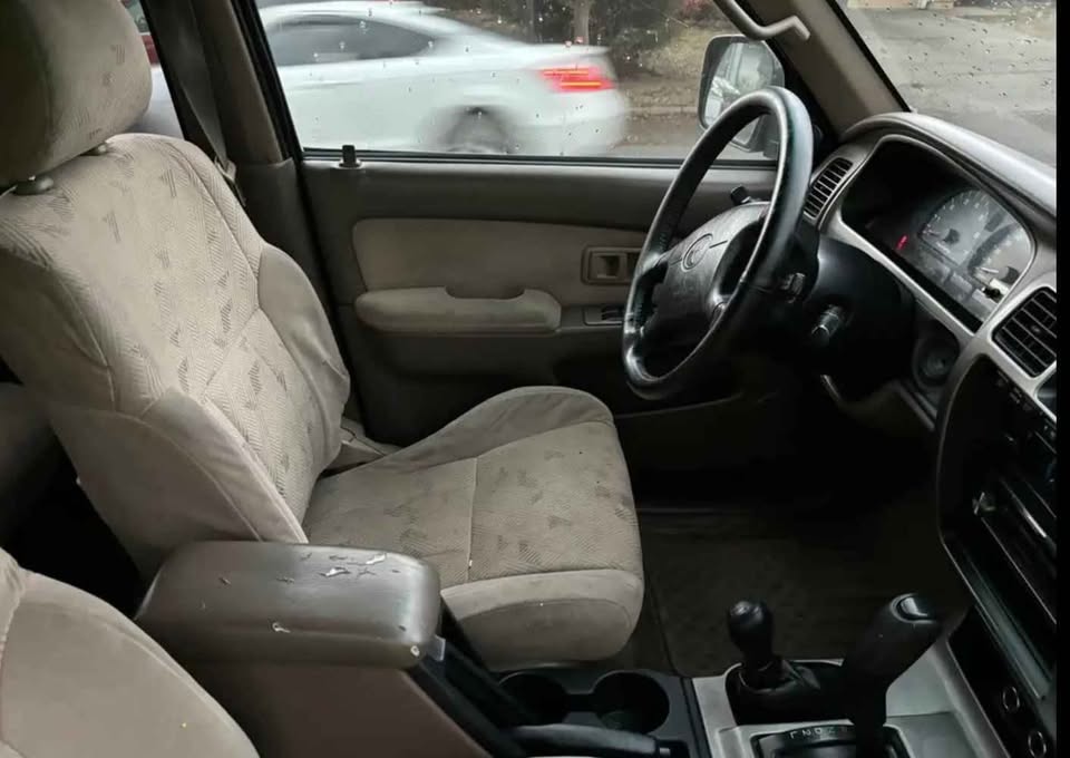 2001 Toyota 4Runner · SR5 Premium Sport Utility 4D in Hercules, CA (photo 11) — photo 11