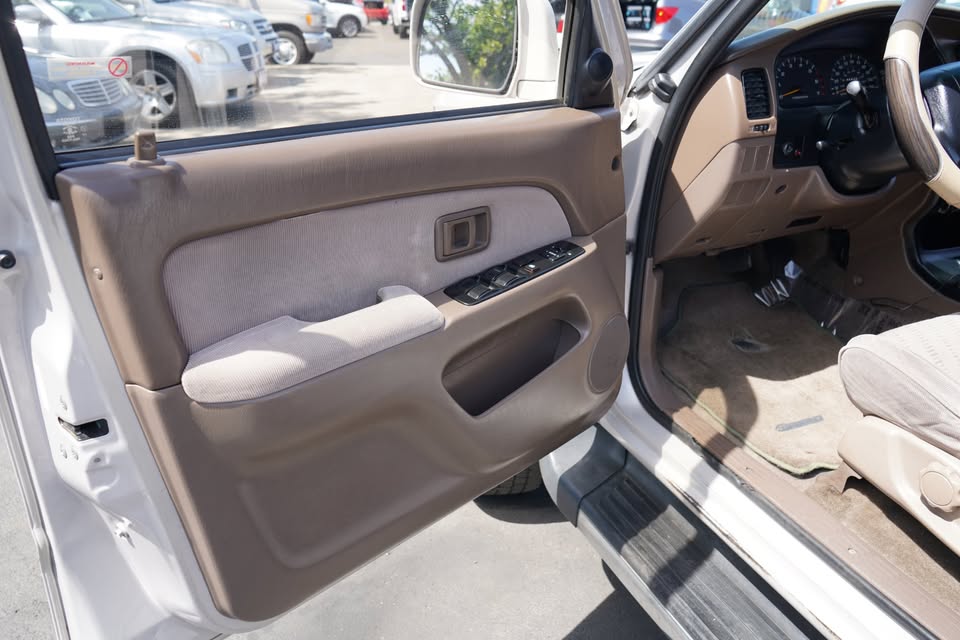 1997 Toyota 4 runner in San Francisco, CA (photo 12) β photo 12