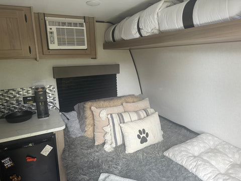 “Camp Waggin’” overland rental