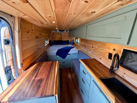 Nomad’s Paradise: Elegant Rolling Oasis with Cozy Comfort +Wifi overland rental