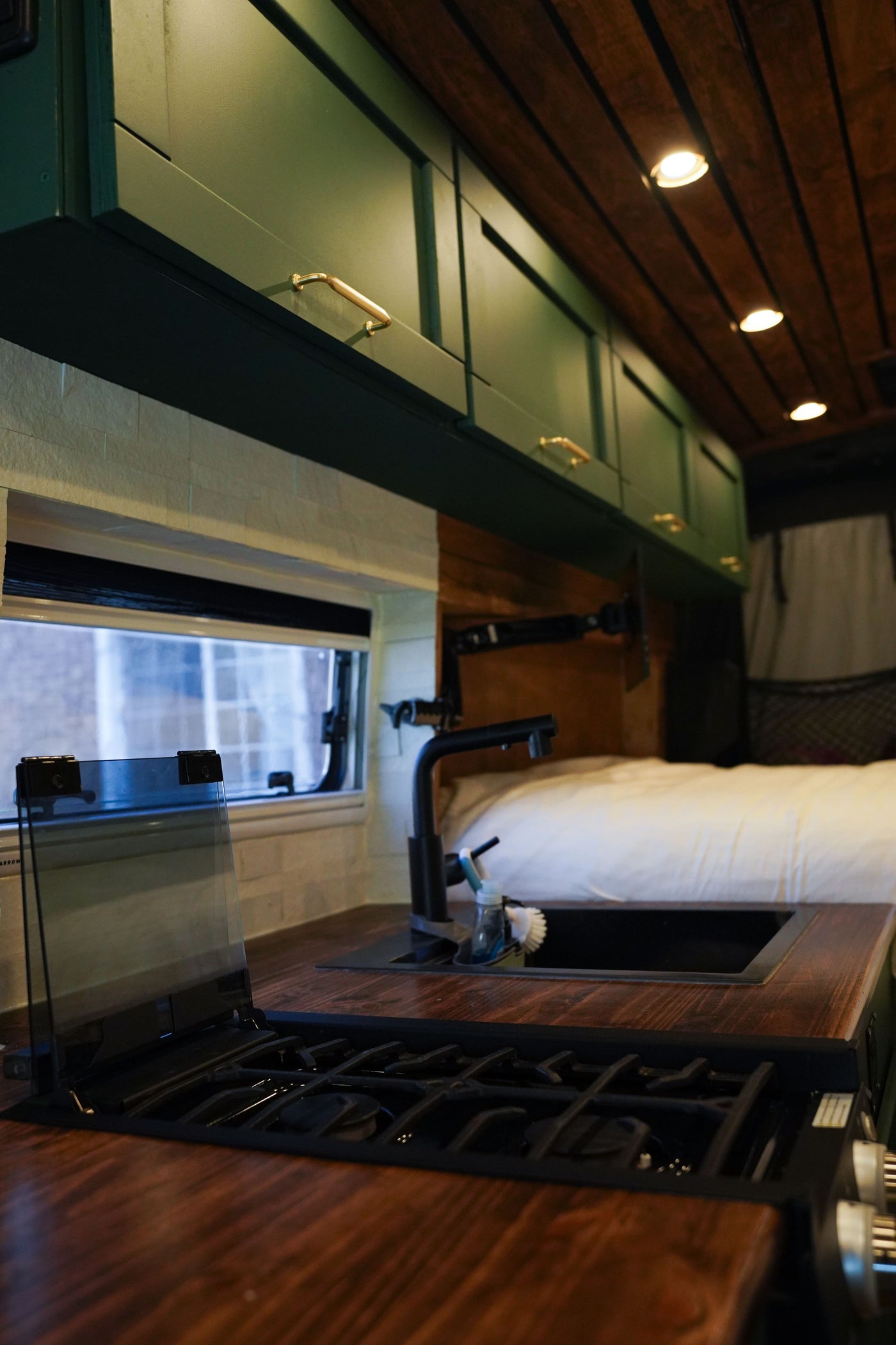 Off Grid Cozy Cowboy Van — photo 18