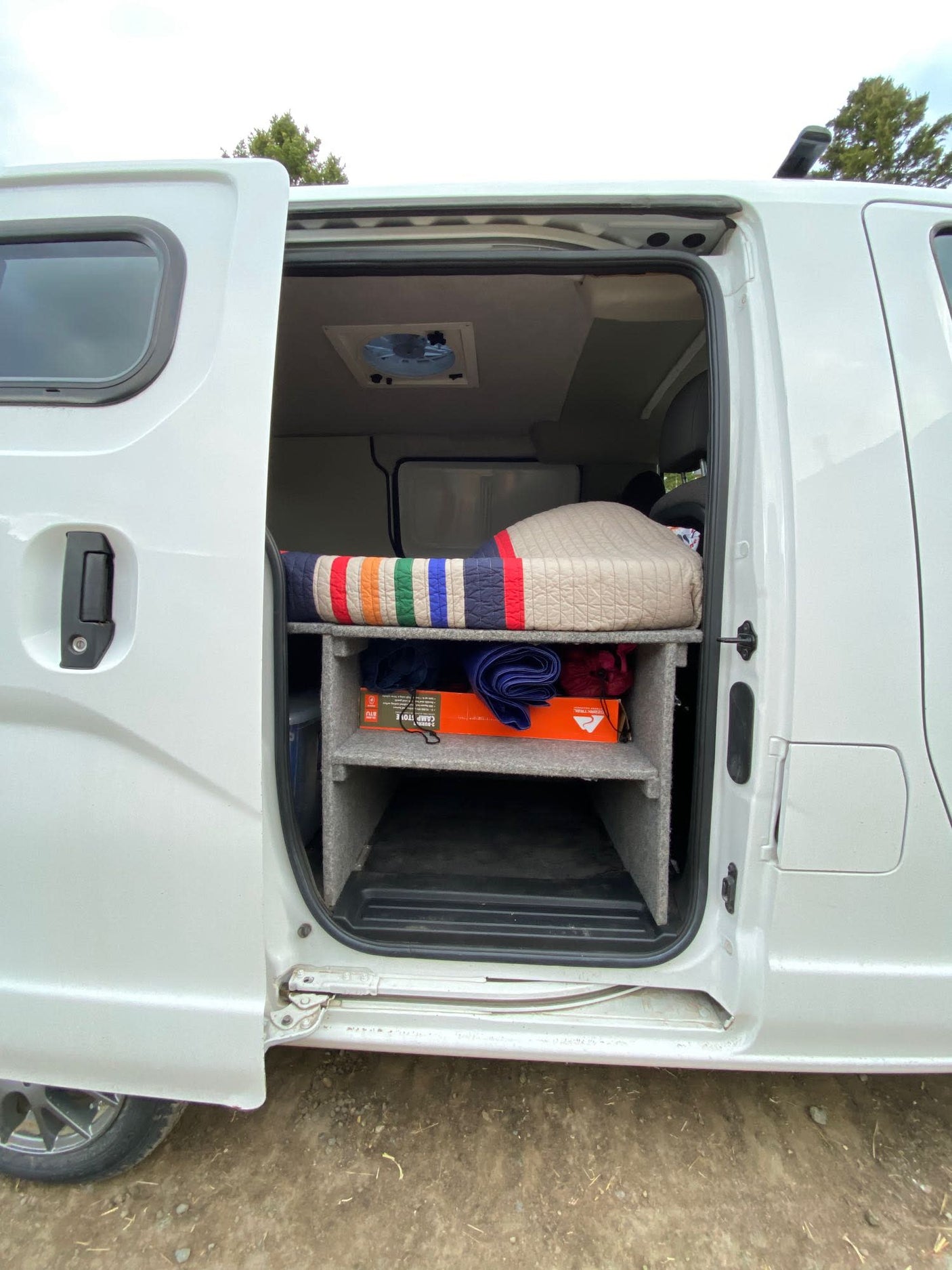 bed (feet visible)