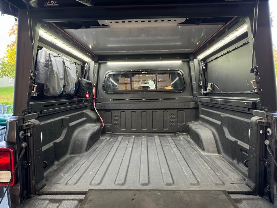 Super Pacific X1 Camper for Jeep Gladiator in Lynnwood, WA (photo 3) — photo 3