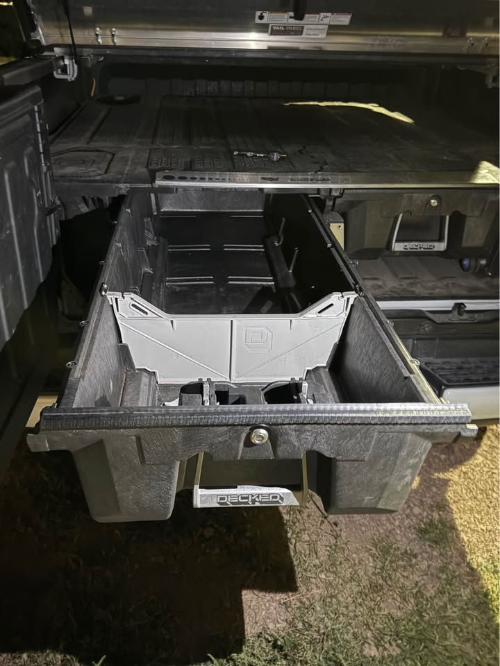 Decked drawer system for 5’7 truck bed in Rio Rico, AZ (photo 2) — photo 2