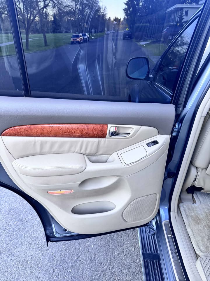 2007 Lexus GX · GX 470 Sport Utility 4D in Seattle, WA (photo 12) — photo 12