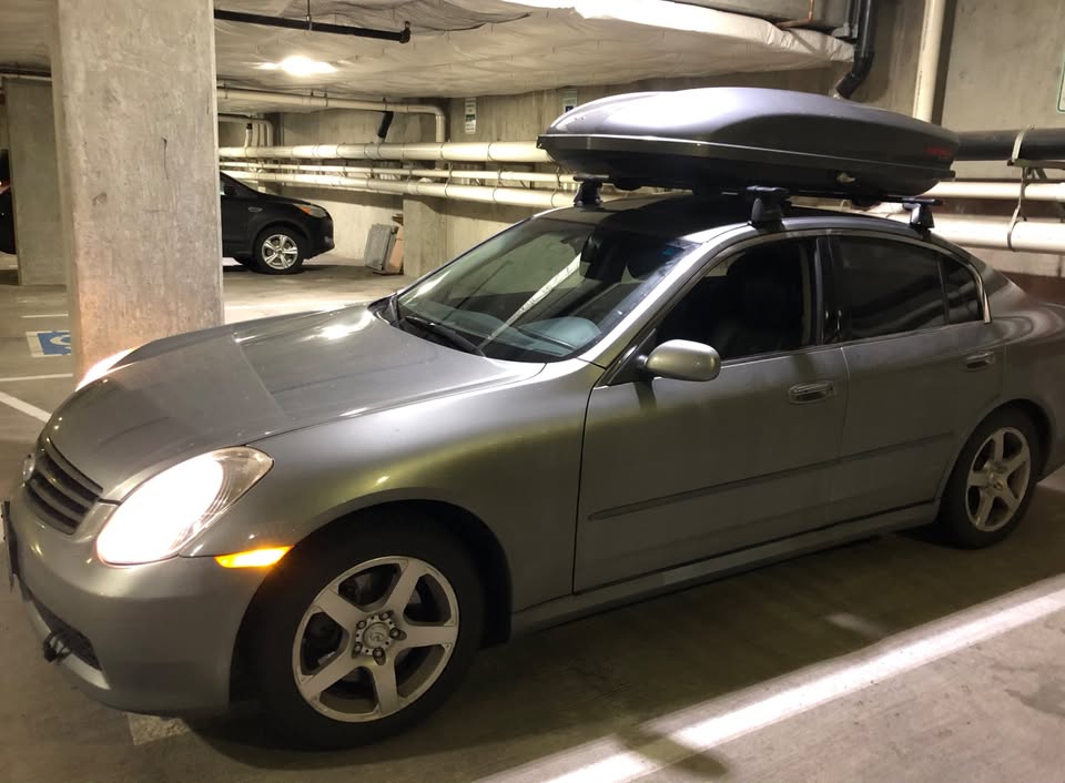 Yakima Roof Rack System — SkyBox Pro 16, 2 Frontloader Bike Racks, Aero Crossbars — Keyed Alike in Shoreline, WA (photo 5) — photo 5