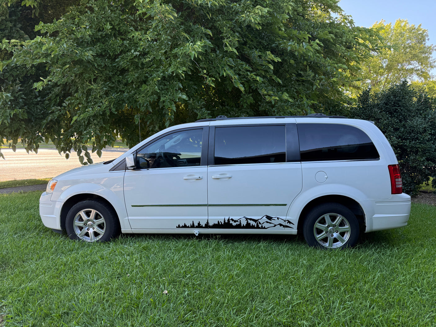 Tiny RV Mini Camper Van – Chrysler Town & Country