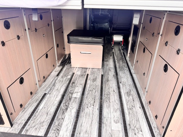 Off-Grid 2022 Sprinter 4x4 "BAM" [ Family and pet friendly