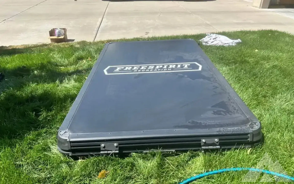 Free spirit recreation rooftop tent. — used rooftop tents for sale (photo 5) — photo 5