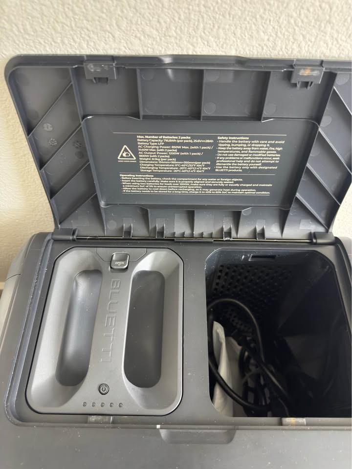 Bluetti AC180T Battery generator in San Diego, CA (photo 2) — photo 2
