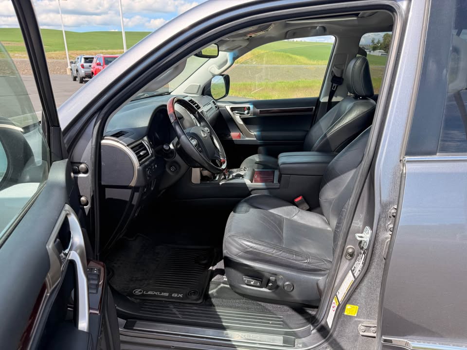 2018 Lexus GX · GX 460 Premium Sport Utility 4D in Pullman, WA (photo 12)