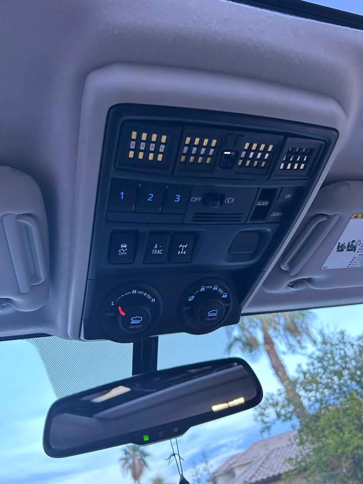 2017 Toyota 4Runner · TRD Off-Road Premium Sport Utility 4D in Phoenix, AZ (photo 11) — photo 11
