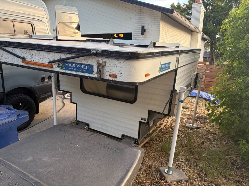 Four wheel pop-up truck camper Hawk 2021 in Salt Lake City, UT (photo 13) — photo 13