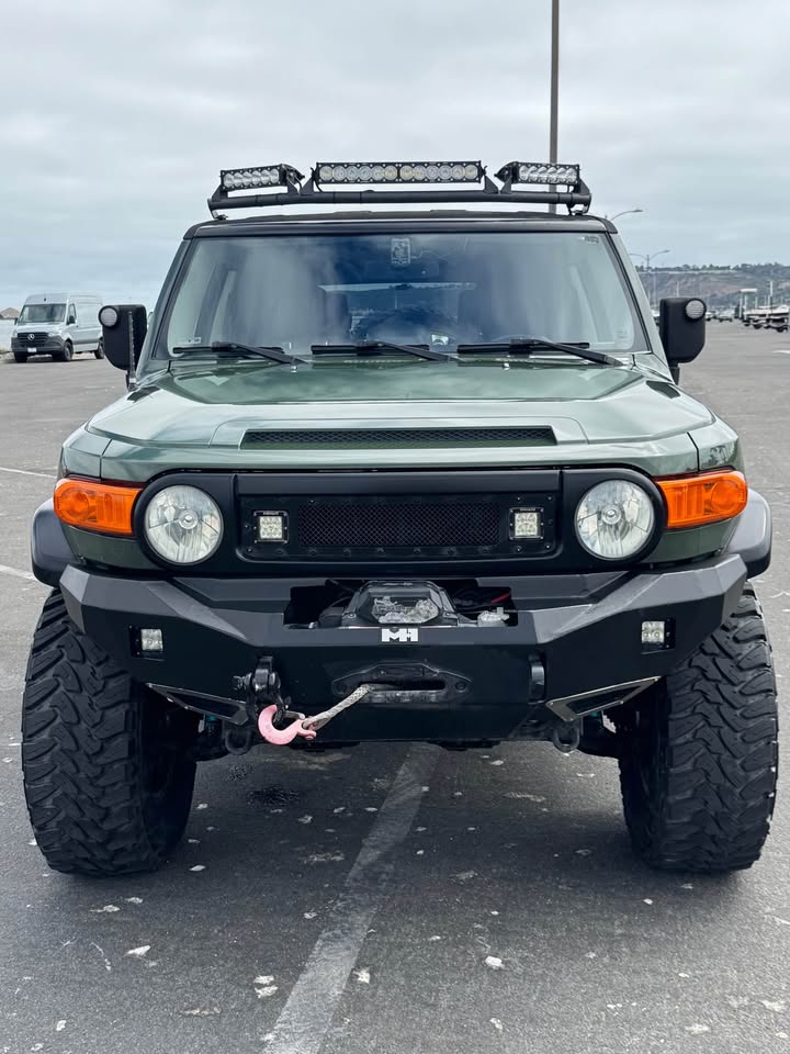2014 Toyota FJ Cruiser in San Diego, CA (photo 11)